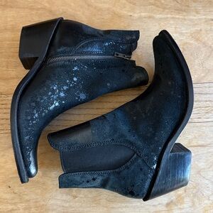 Liberty Black, Handmade Abstract Print Black Leather Booties W/ 2.75” Heel. 8